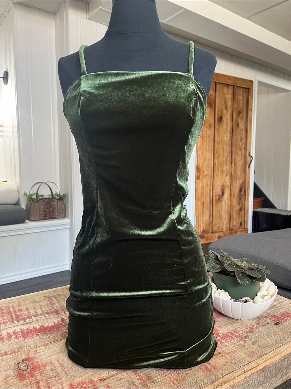 Velvet Spaghetti-Strap Mini Dress in Dark Green